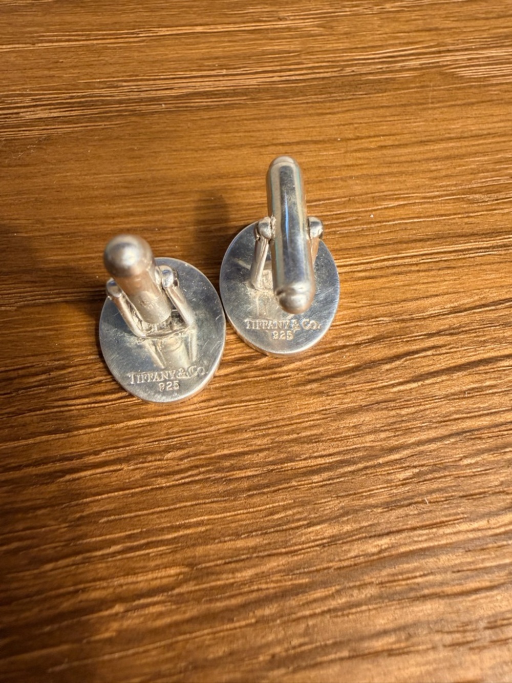 Tiffany & Co. Engine-turned Oval Cuff Links in Silver - Picture 3 of 4